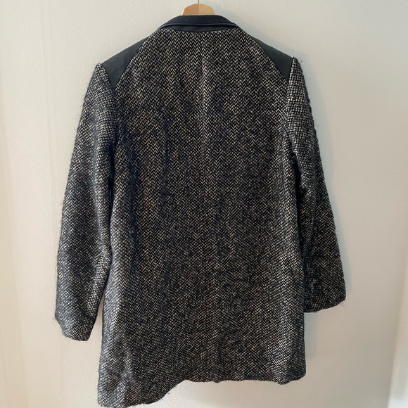 Maje Coat with leather shoulders EU size 2 - Picture 3 of 3